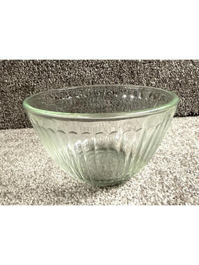 Vintage Pyrex Sculpted Exterior Clear Glass Ribbon Mixing Bowl, 3 Cup Version